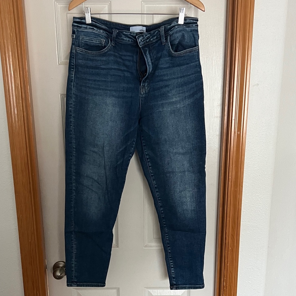 Dark Wash Skinny Jeans - Women's Blue Skinny Jeans
